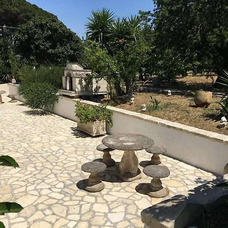 Tenuta Li Santi Casa di campagna San Cesario di Lecce